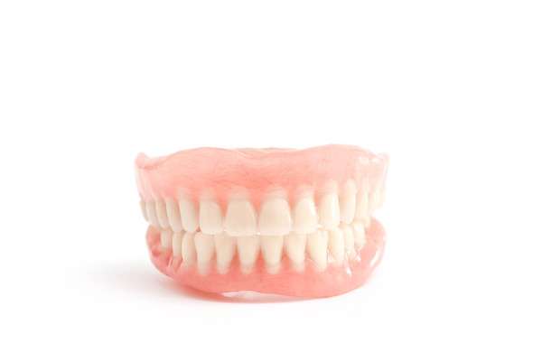 5 Considerations for Denture Relining from Modern Smiles Family Dentistry in Phoenix, AZ